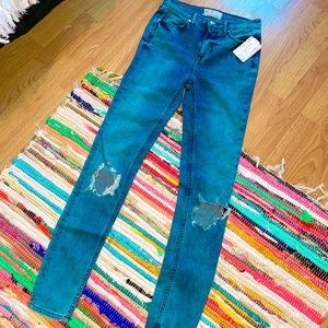 NWT Free People busted knee jeans